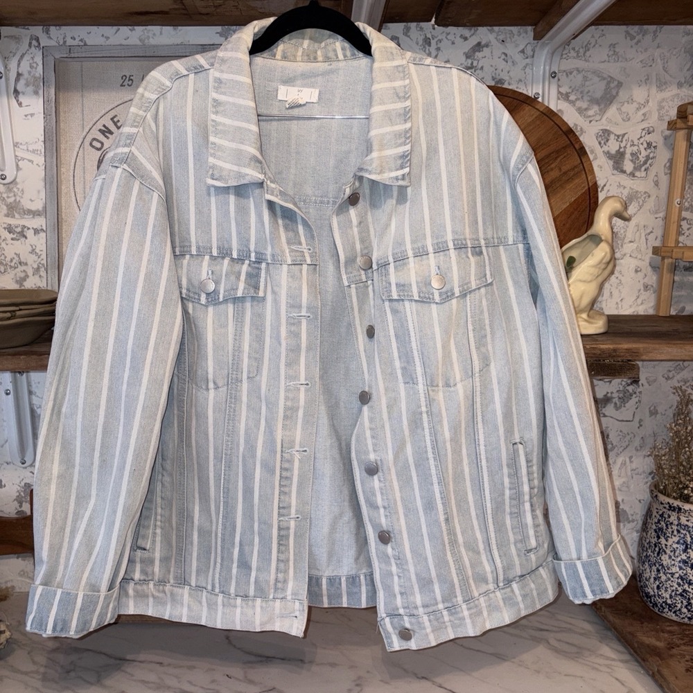 Ivy & Main Women's XL Bohemian Striped Cotton Blend Denim Jean Jacket